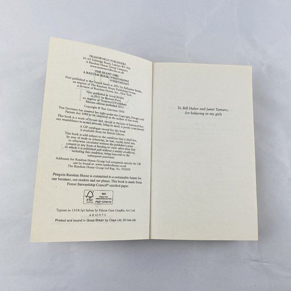 The Silent Girl By Tess Gerritsen Mystery Fiction Small Paperback Book - Picture 3 of 8